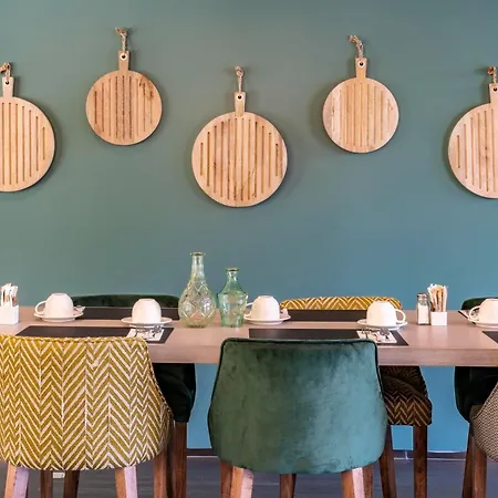 马里迪莫温齐酒店 巴塞罗那