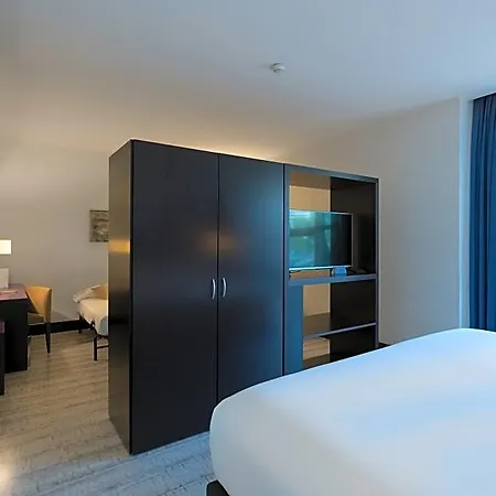 Vincci Maritimo Hotel