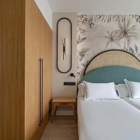 Vincci Maritimo Hotel 4*